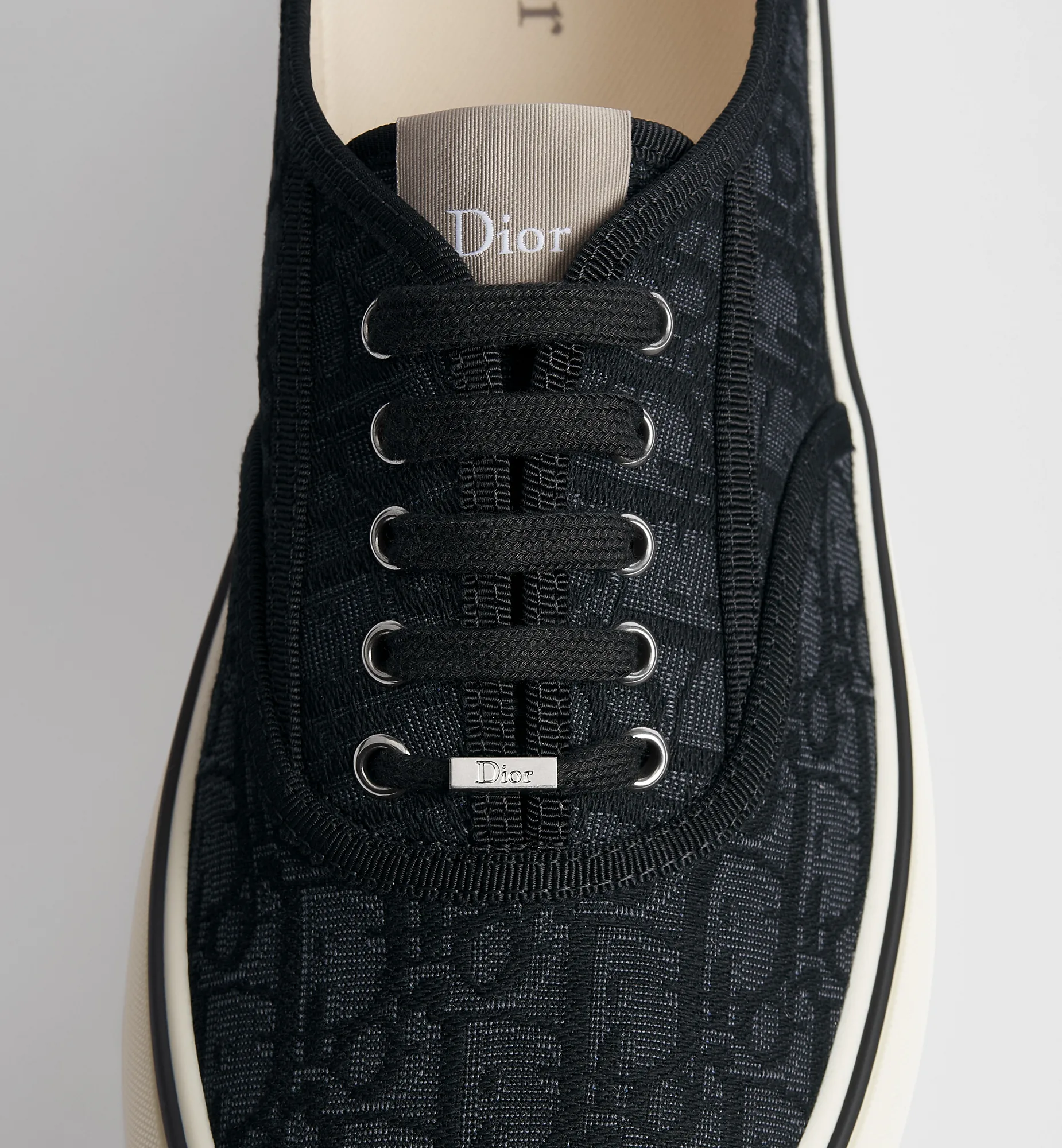 디올 스니커즈 Dior Saltwind 3SN348ZSA_H960