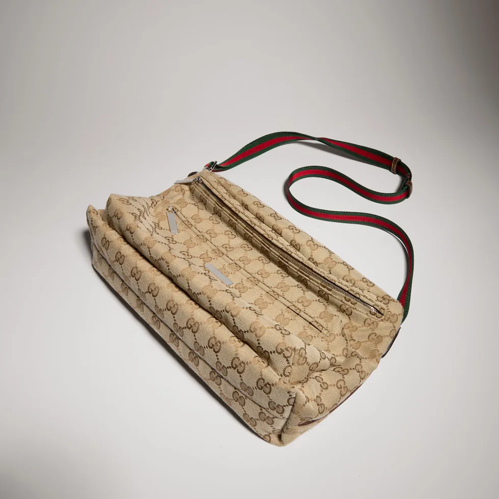 구찌 Gucci Tag 미디엄 크로스바디백 875377FAF8P9647