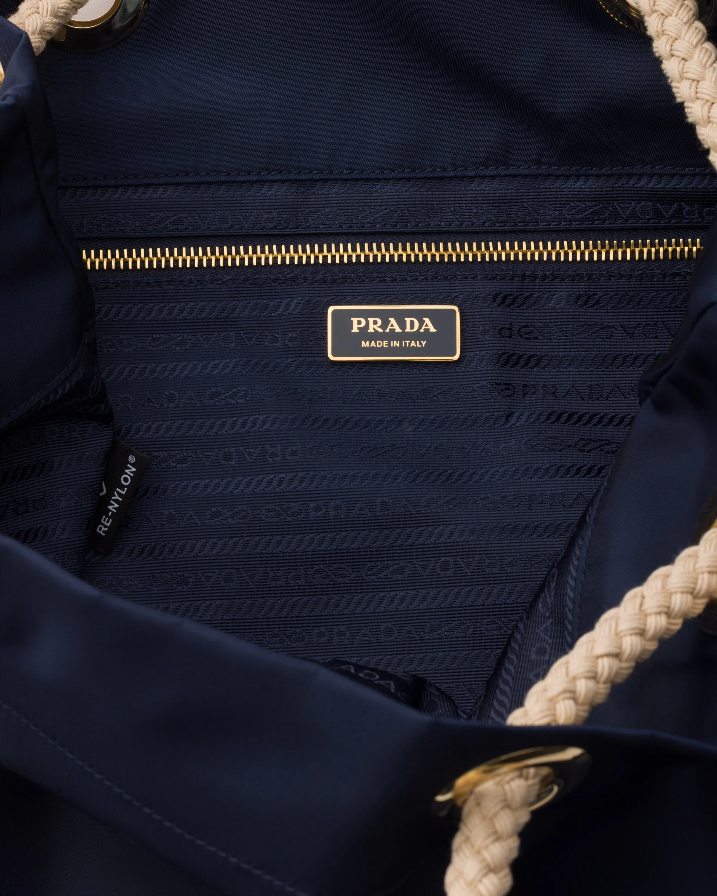 프라다 Prada Mariner 라지 Re-Nylon 버킷백 1BE093_2HG8_F0216_V_OOO