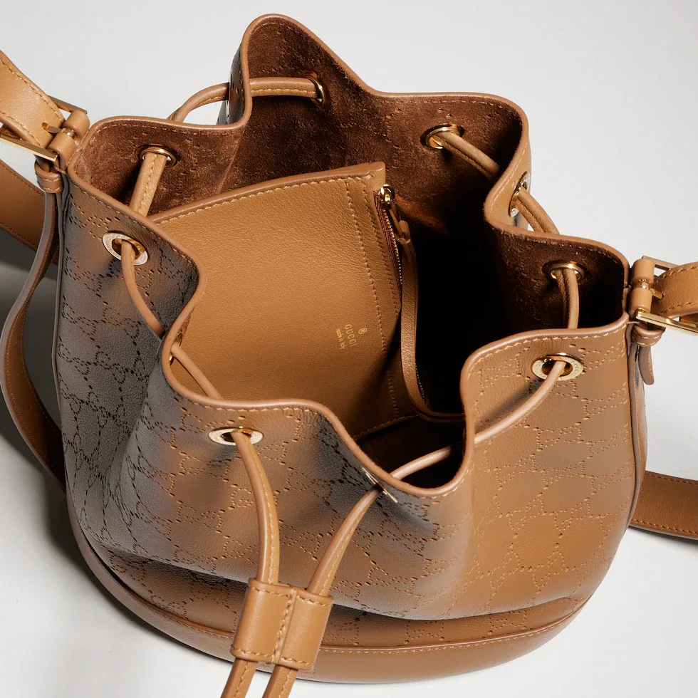 구찌 Gucci Venice 스몰 버킷백 A002GWAAG3H9703