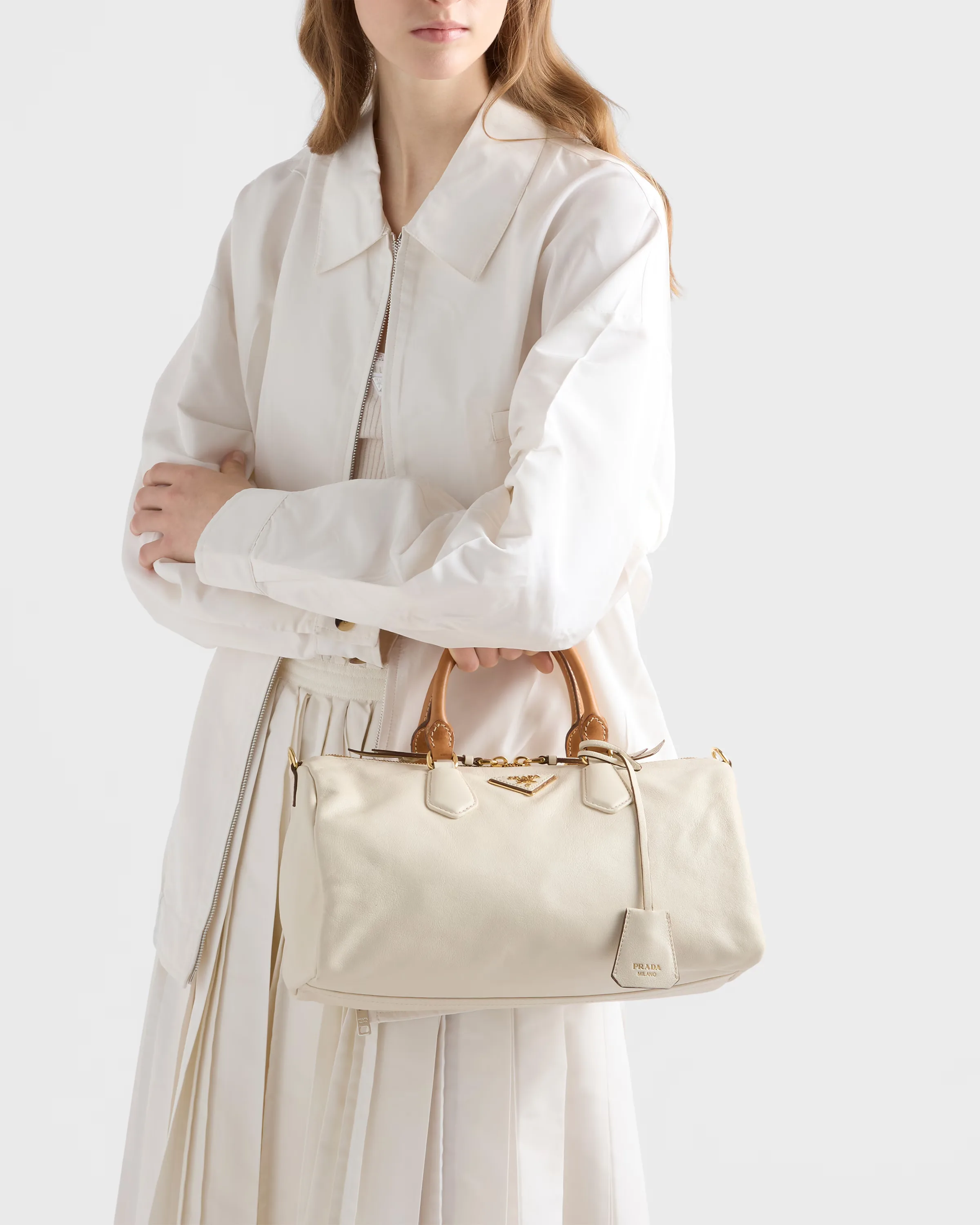 프라다 Prada Evasion 라지 레더 탑핸들백 1BB175_2ZQX_F0009_V_OOO