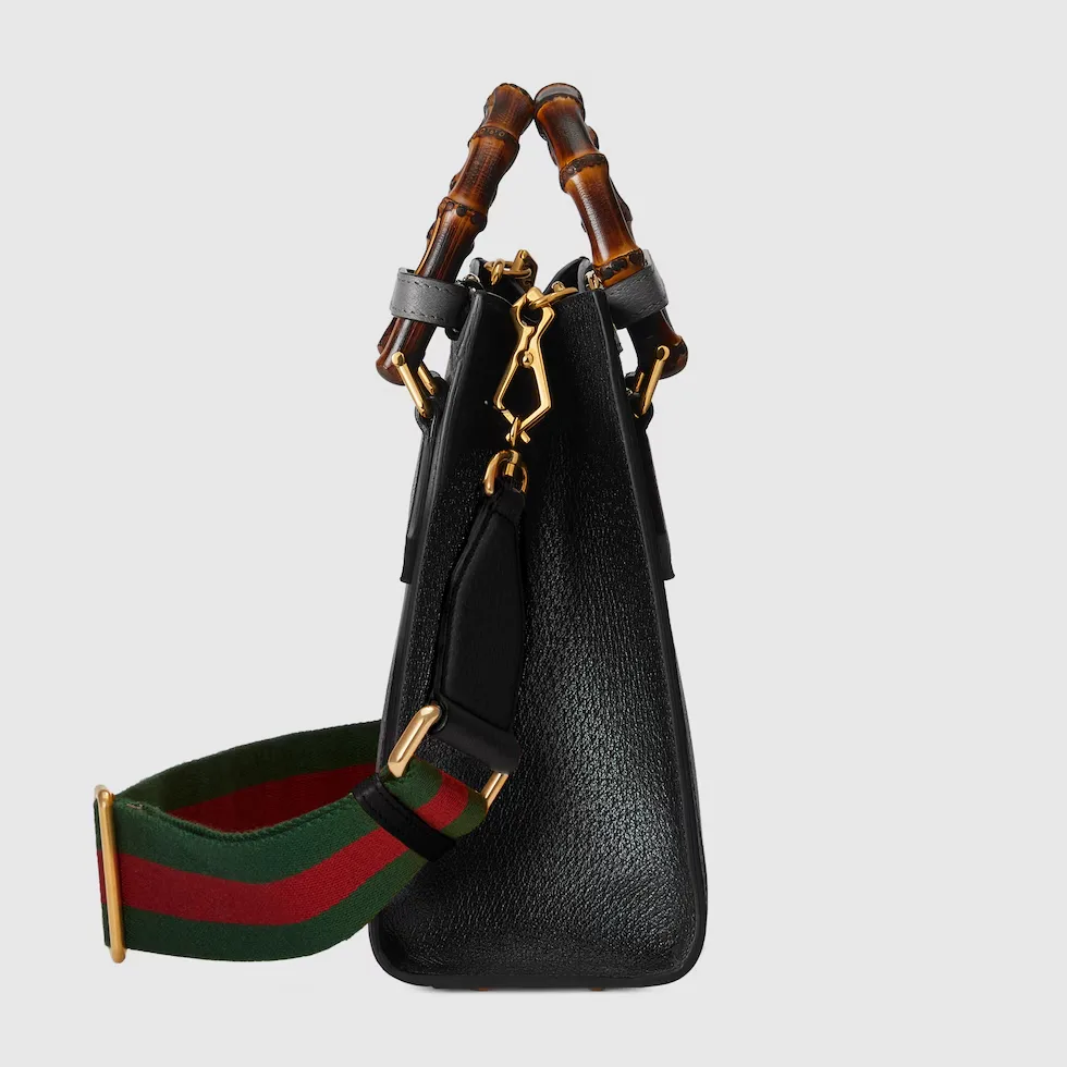 구찌 Gucci Diana 미디엄 토트백 702721U3ZDT9244