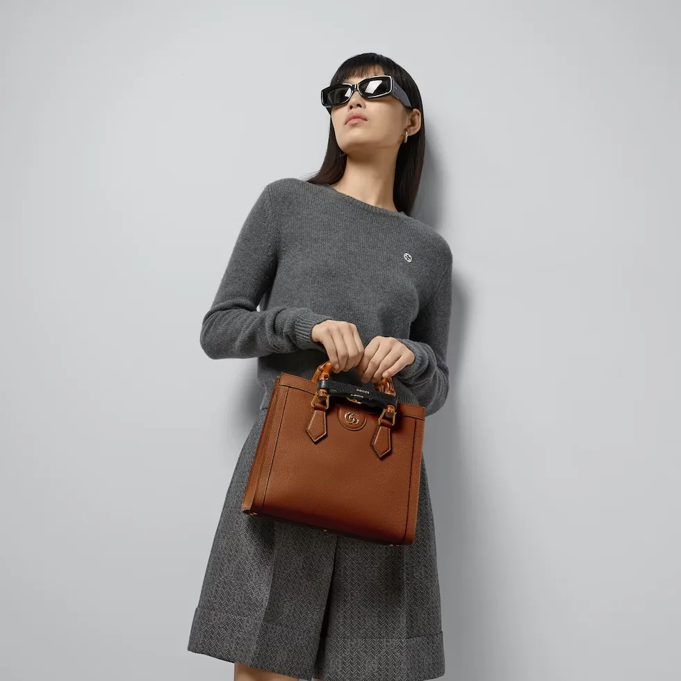 구찌 Gucci Diana 미디엄 토트백 702721U3ZDT9244