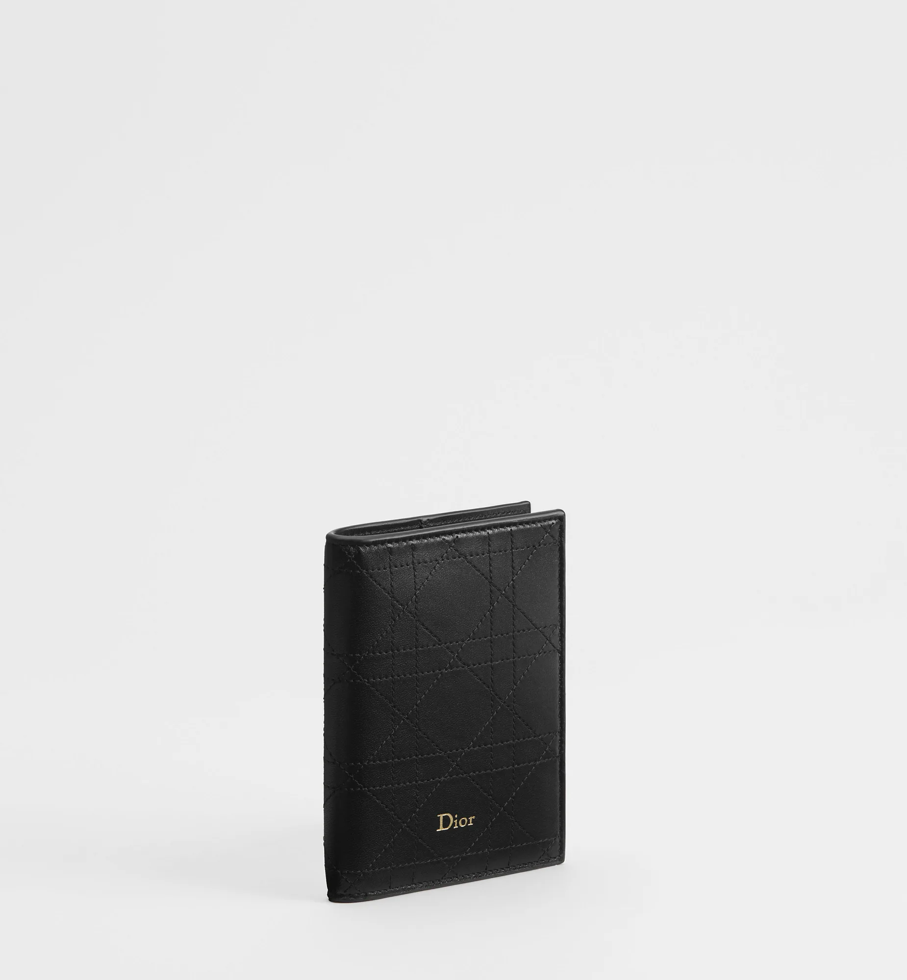 디올 여권 홀더 디올 트리아농 S4612OSQM_M900