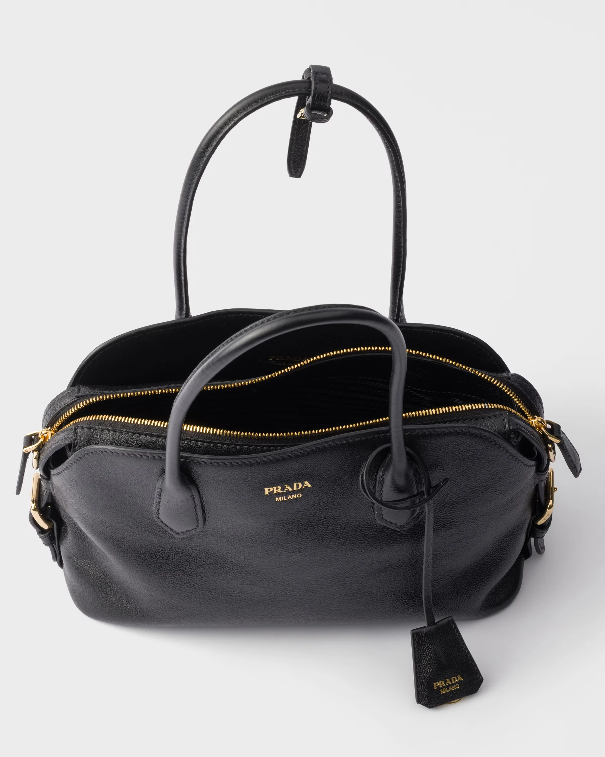 프라다 Prada Signet 미디엄 레더 토트백 1BG609_2HF2_F0002_V_DOO