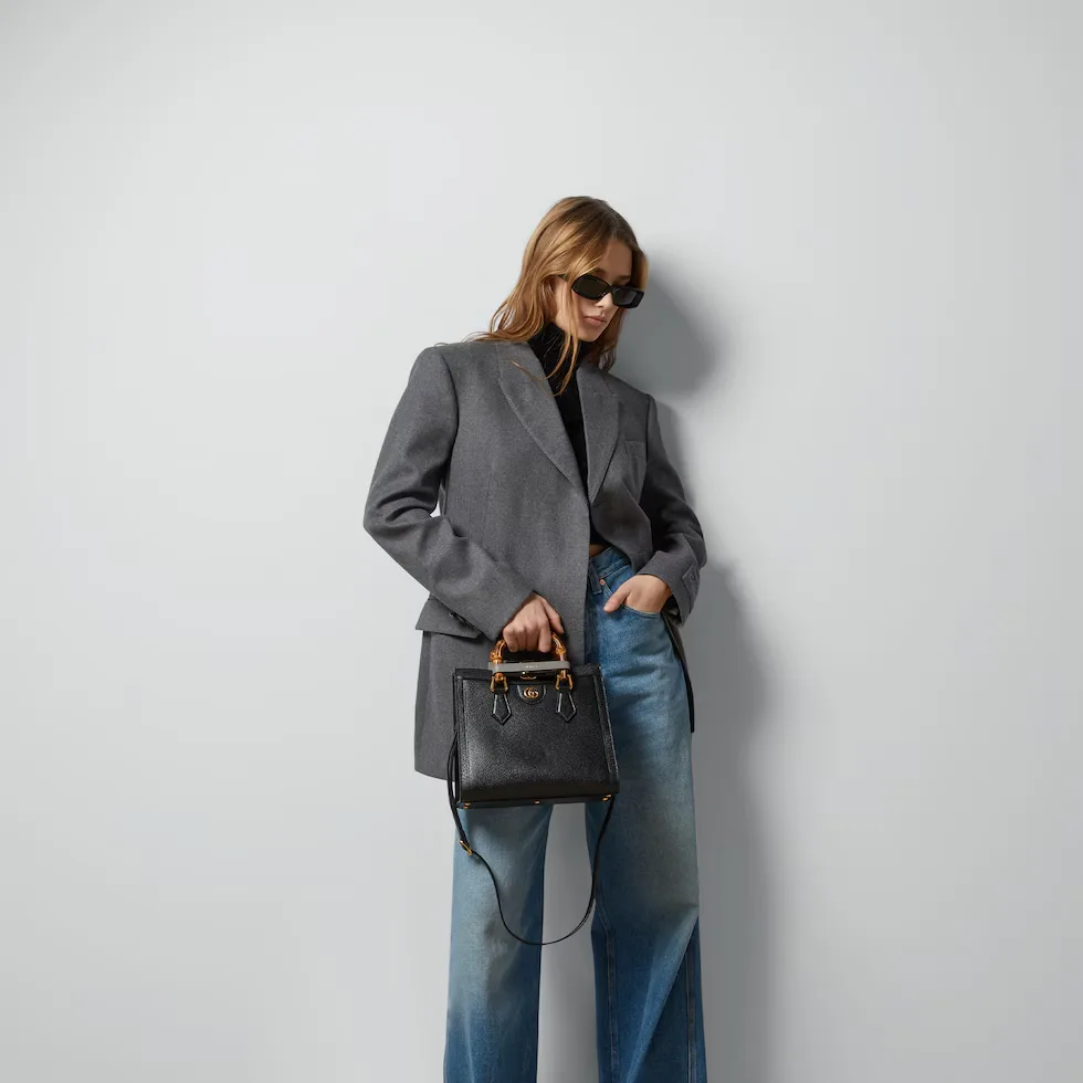 구찌 Gucci Diana 미디엄 토트백 702721U3ZDT9244