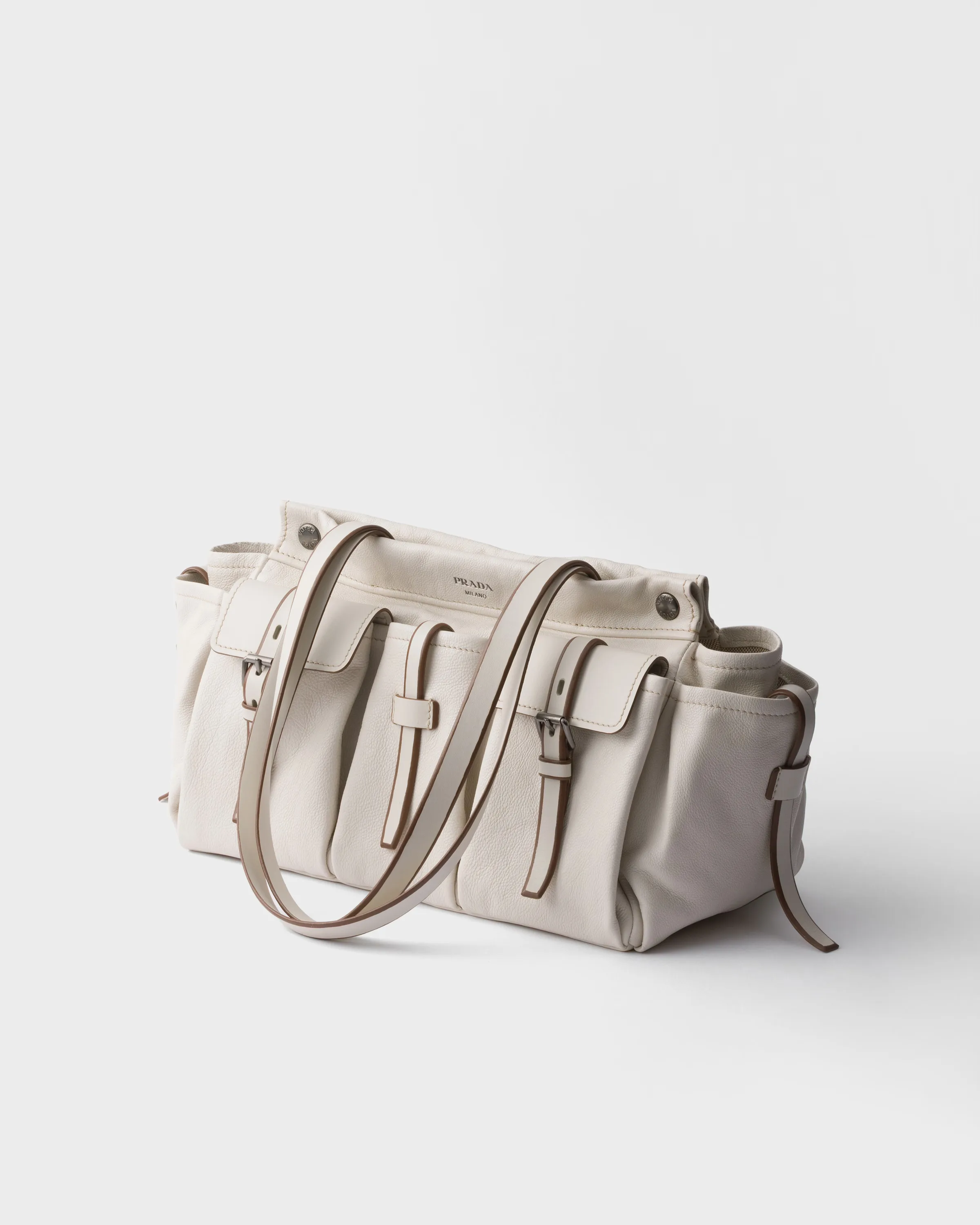 프라다 Prada Route 라지 레더 토트백 1BG644_2G6R_F0K74_V_OOO
