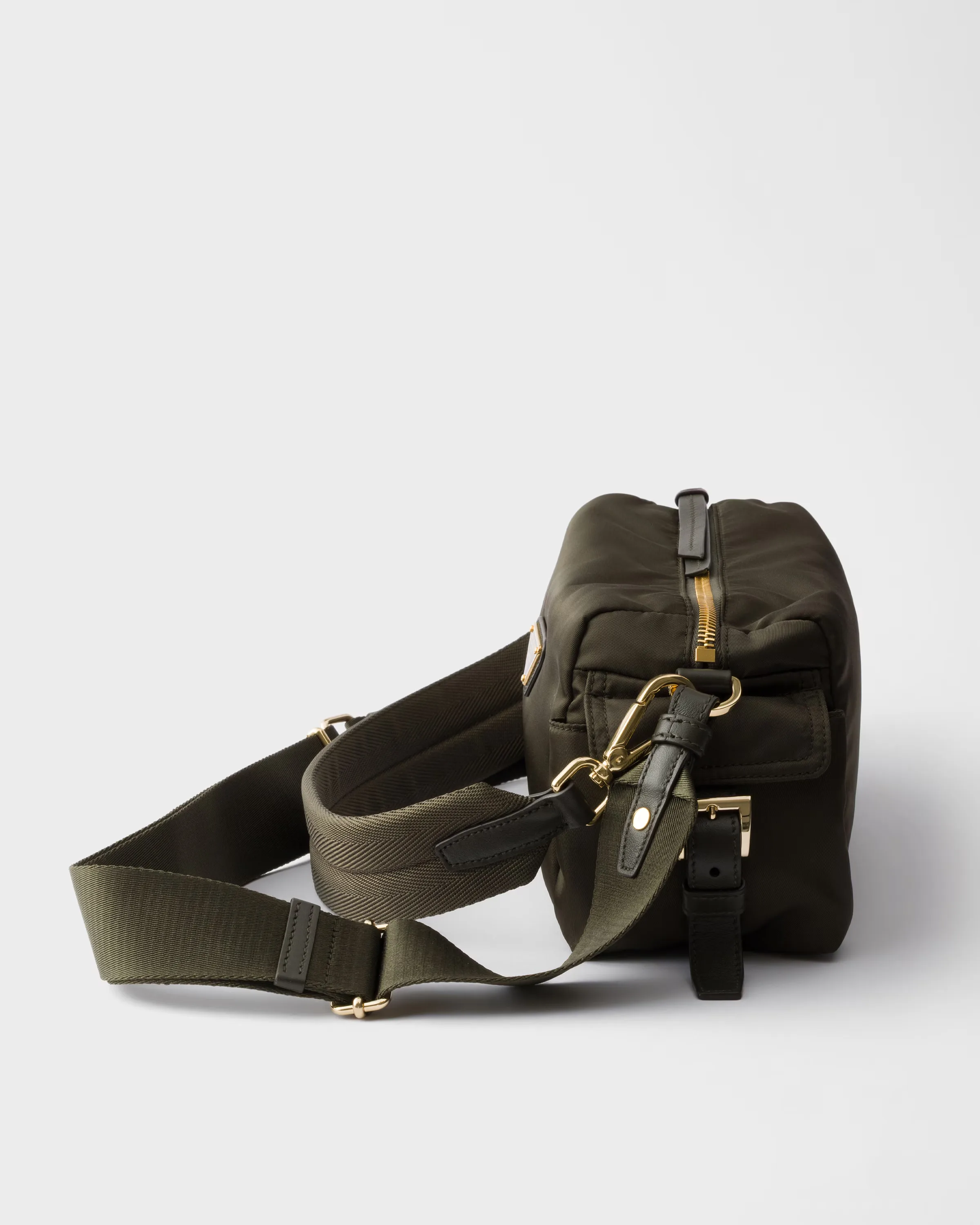 프라다 Prada Explore 스몰 Re-Nylon & 레더 숄더백 1BH232_RDLN_F0002_V_NOO