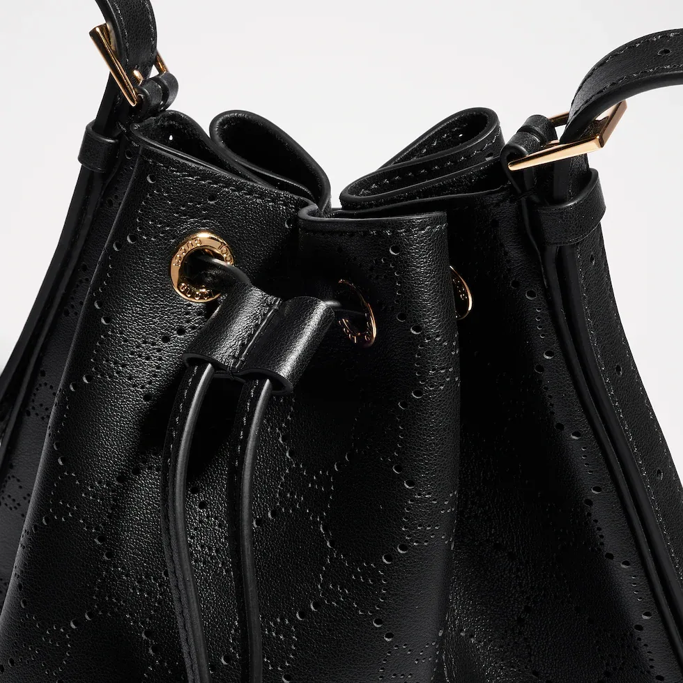 구찌 Gucci Venice 스몰 버킷백 A002GWAAG3I1000