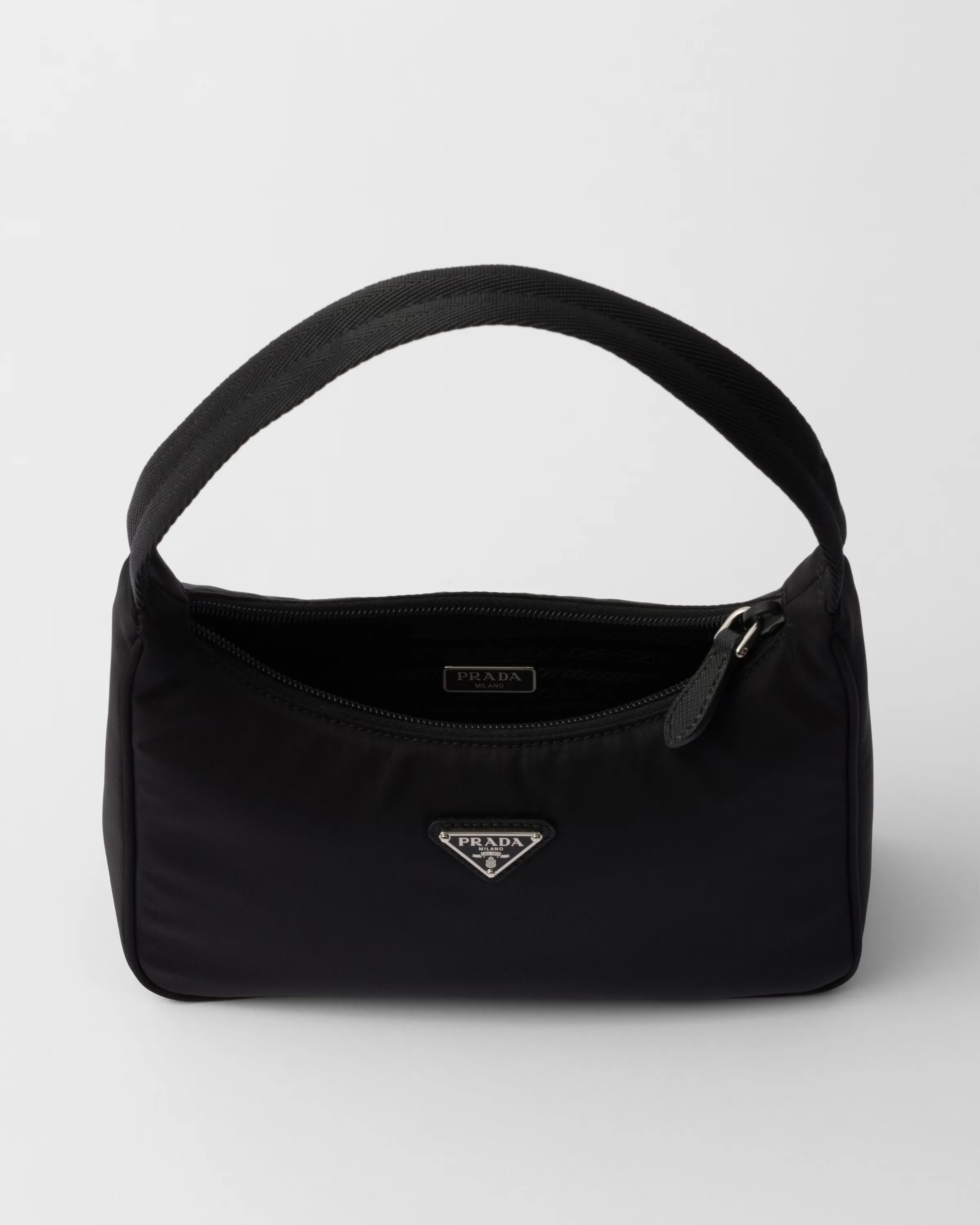 프라다 Re-Nylon Prada Re-Edition 2000 미니백 1NE515_RDH0_F0002