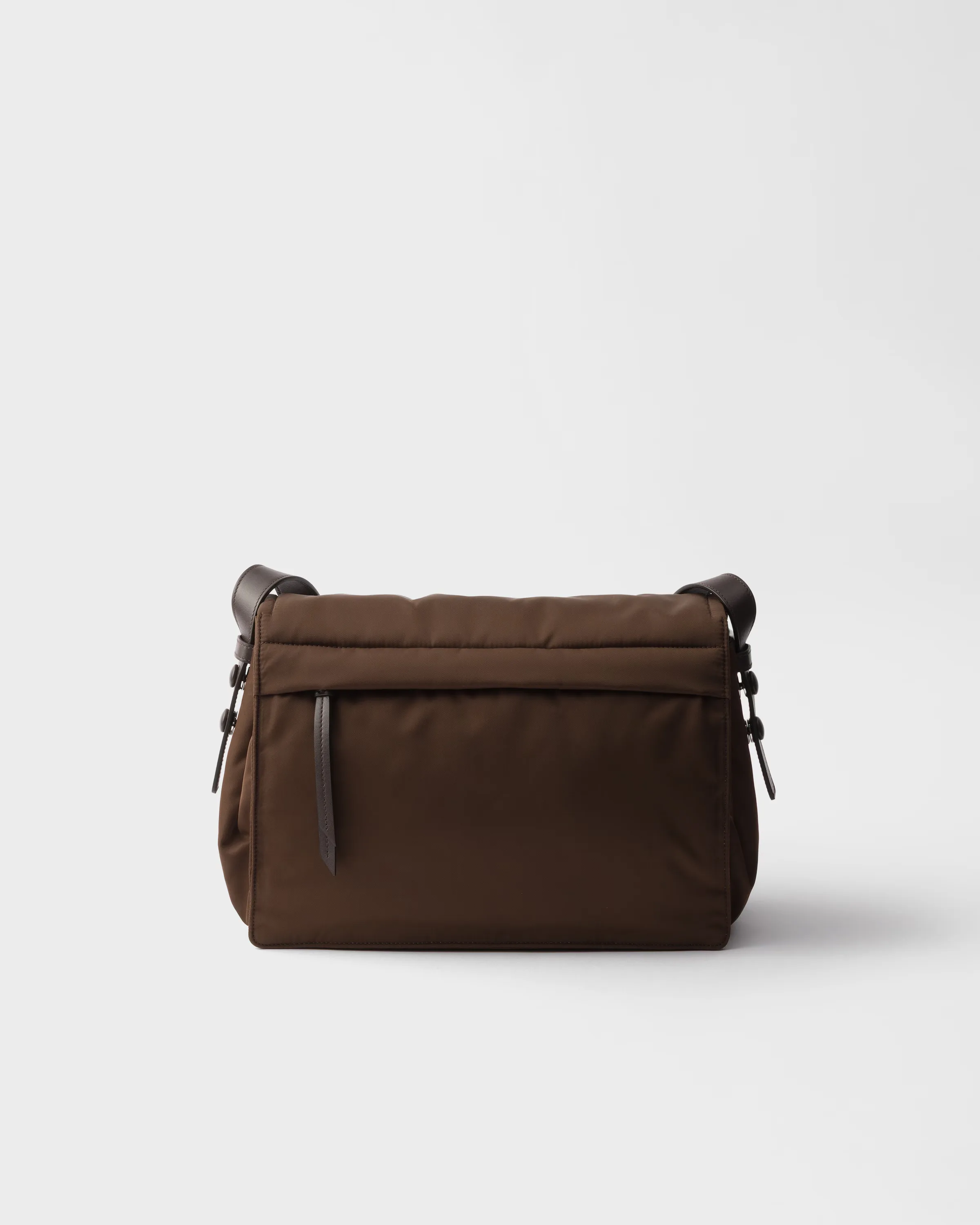 프라다 Prada Traveller 미디엄 패디드 Re-Nylon 백 1BD255_RDLN_F0038_V_OOO
