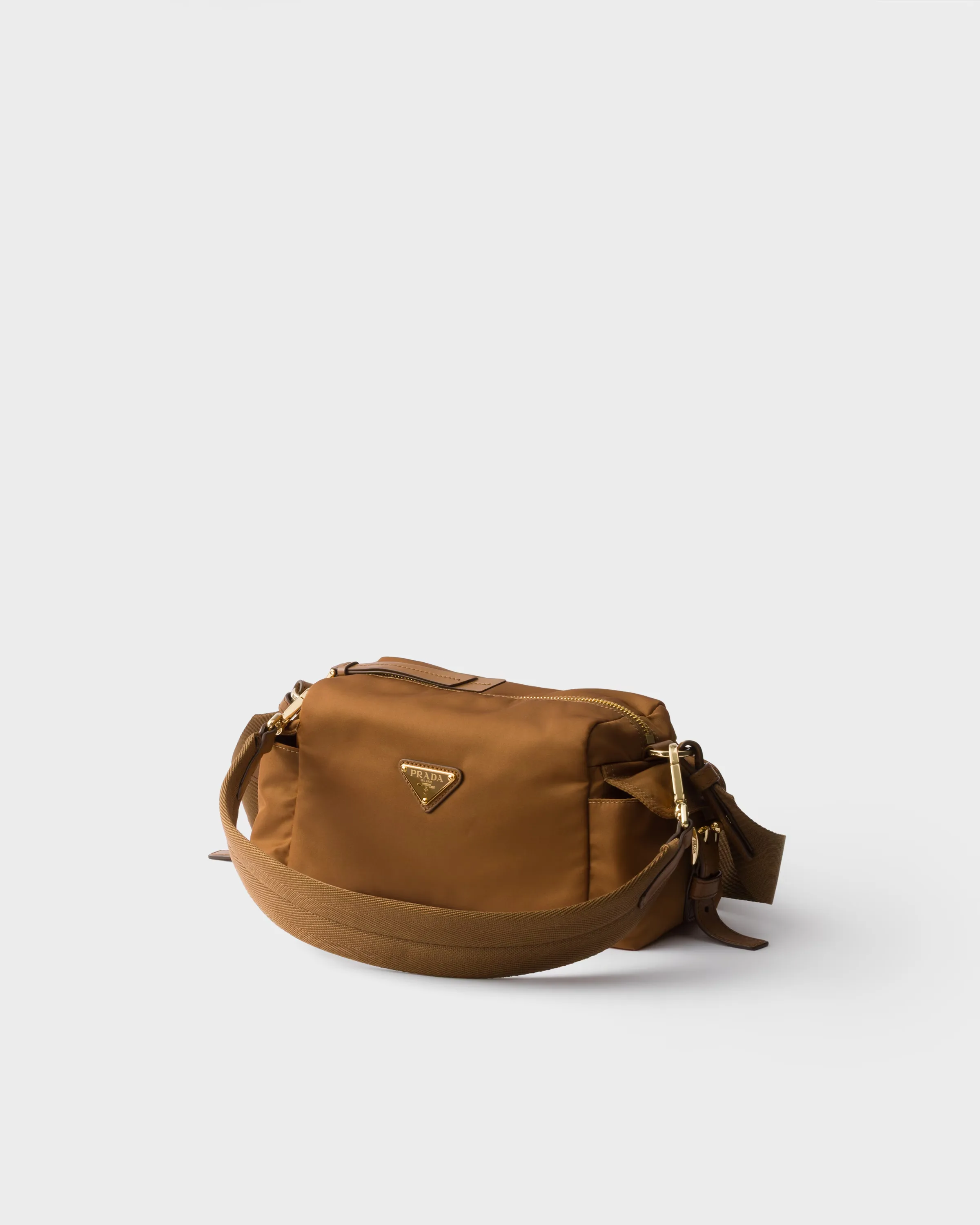 프라다 Prada Explore 스몰 Re-Nylon & 레더 숄더백 1BH232_RDLN_F0002_V_NOO