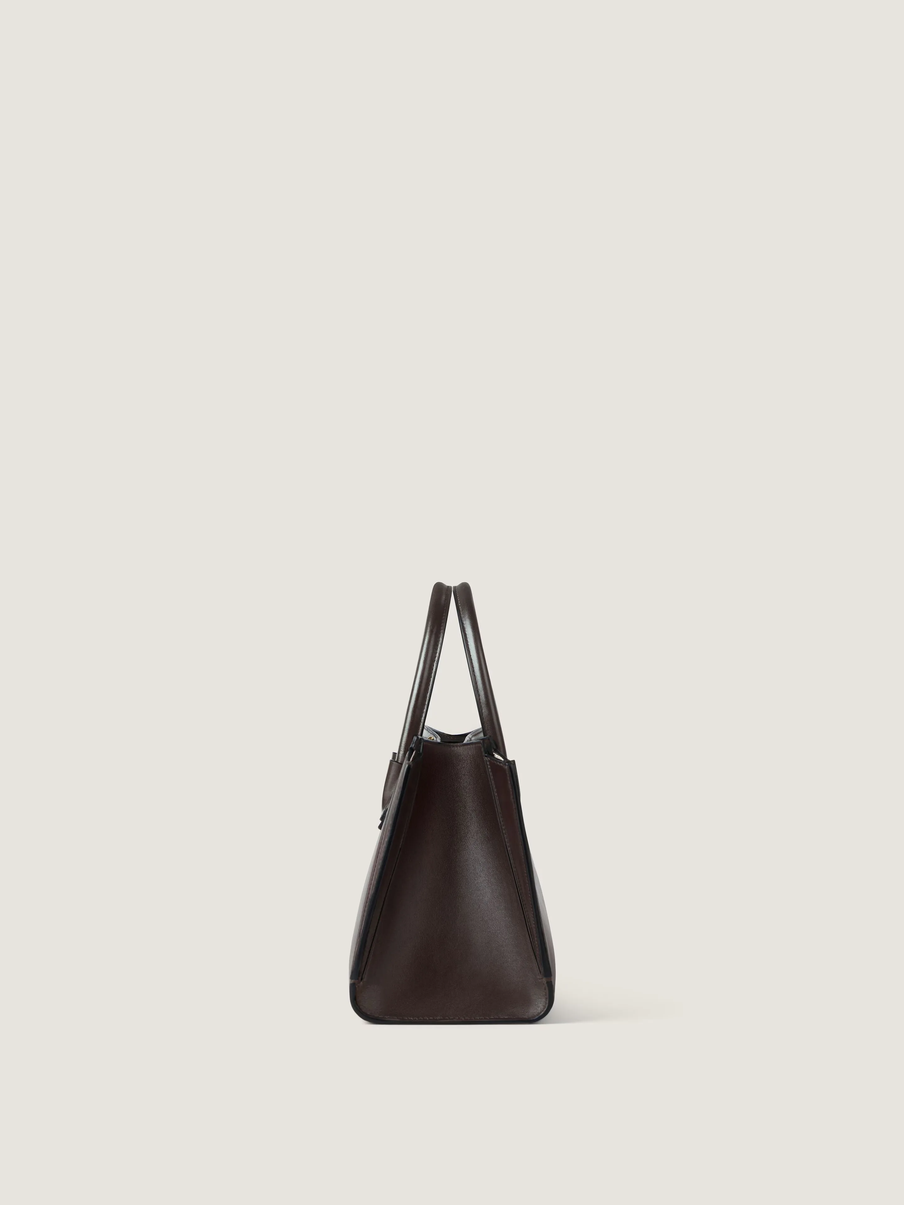 지방시 스몰 안티고나 Catchall 백 in shiny 그레인드 레더 BB5197B2HF-001