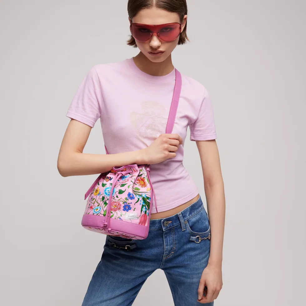 구찌 Gucci Venice 스몰 버킷백 A002GWFAF8S8642