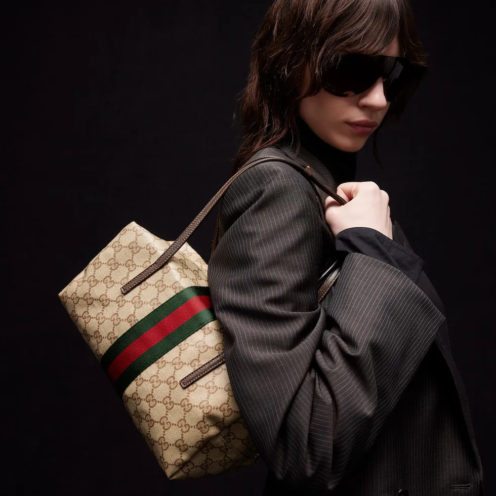 구찌 Gucci Melrose 미디엄 보스턴백 875228FAF798547