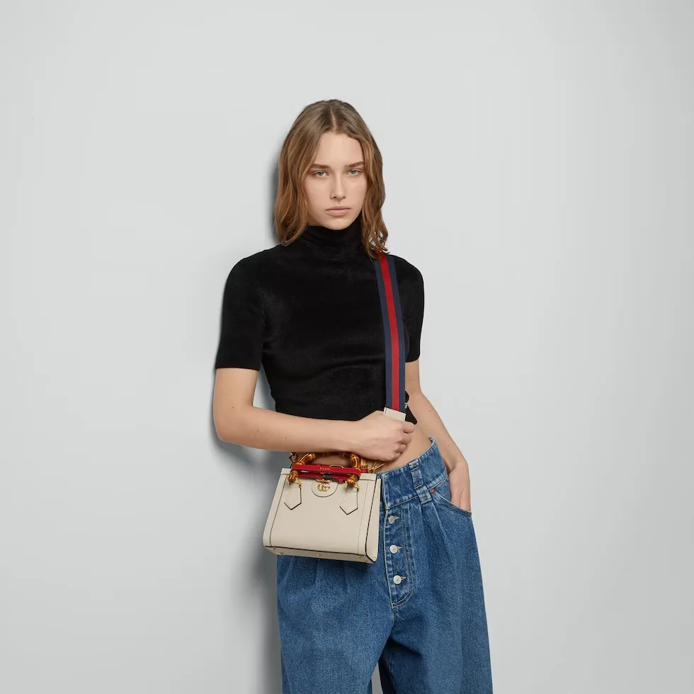 구찌 Gucci Diana 스몰 토트백 702732U3ZDT1073
