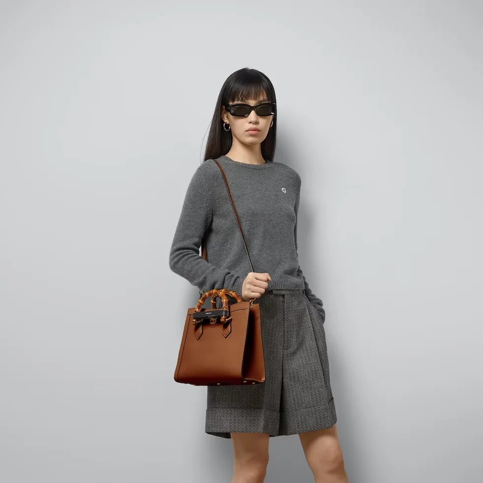 구찌 Gucci Diana 미디엄 토트백 702721U3ZDT9244