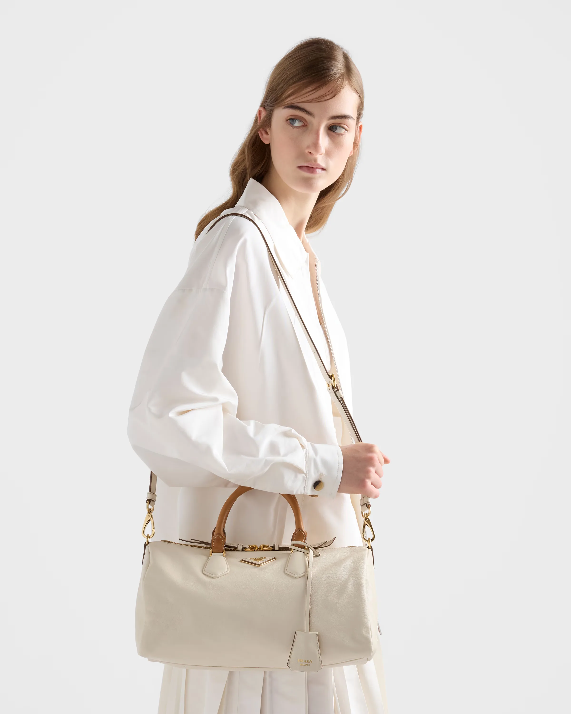 프라다 Prada Evasion 라지 레더 탑핸들백 1BB175_2ZQX_F0009_V_OOO