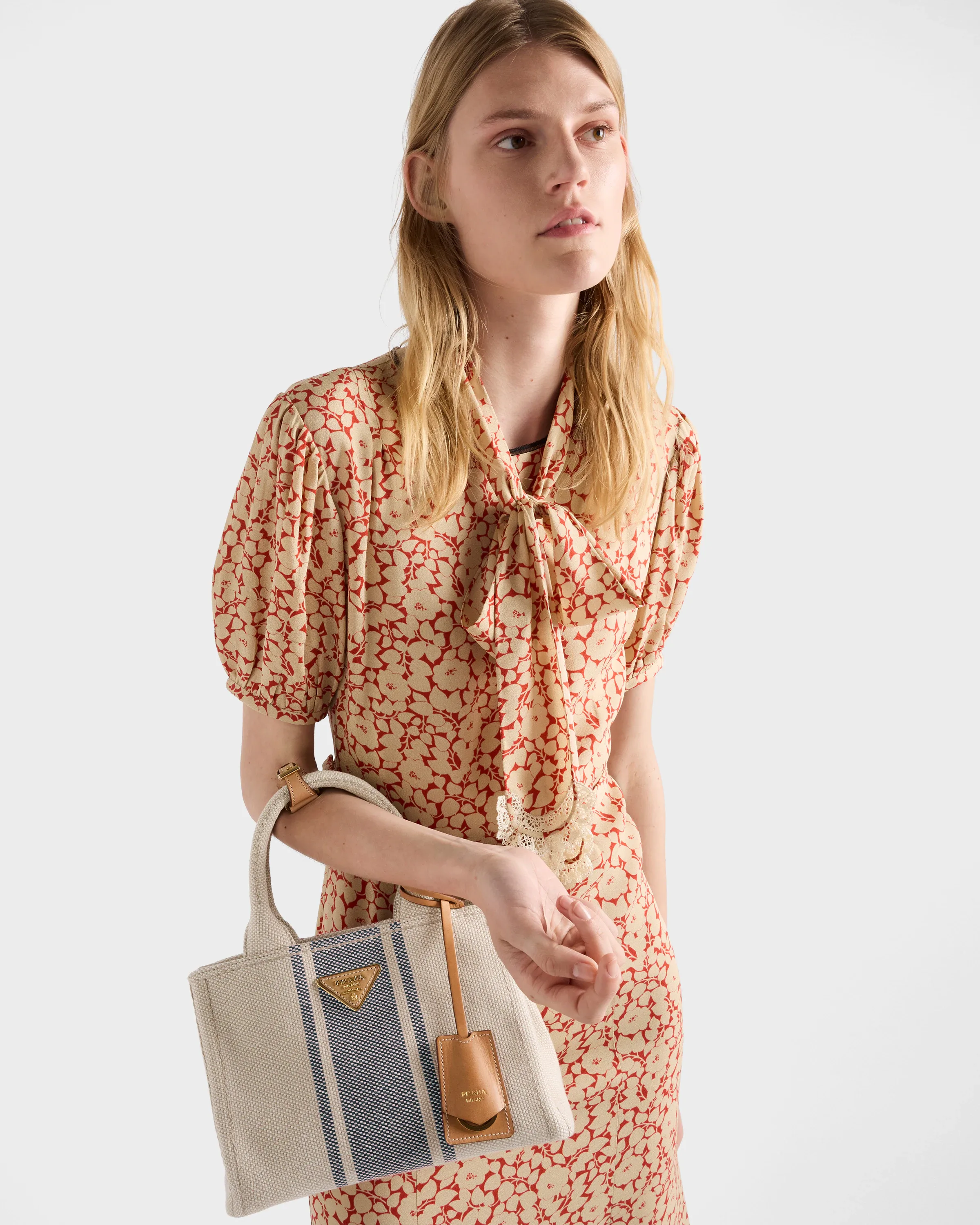 프라다 Prada Jardinière 스몰 코튼 캔버스 백 1BG464_2ZQG_F0Z12_V_9YM