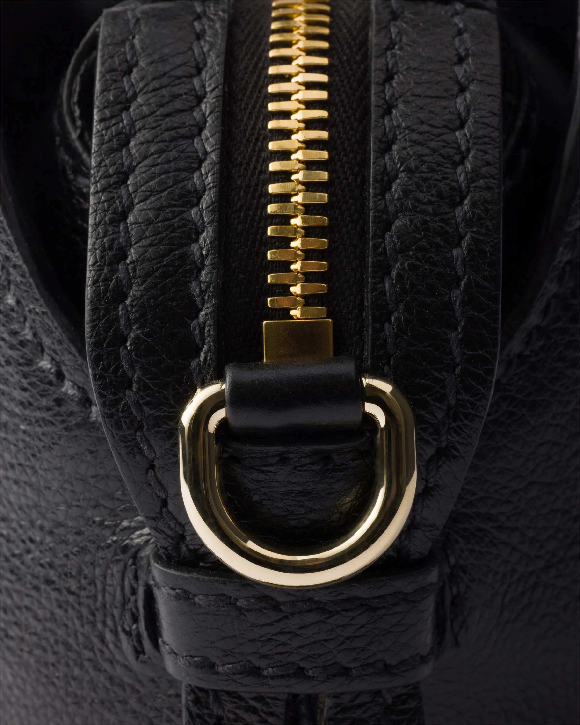 프라다 Prada Signet 미디엄 레더 토트백 1BG609_2HF2_F0002_V_DOO
