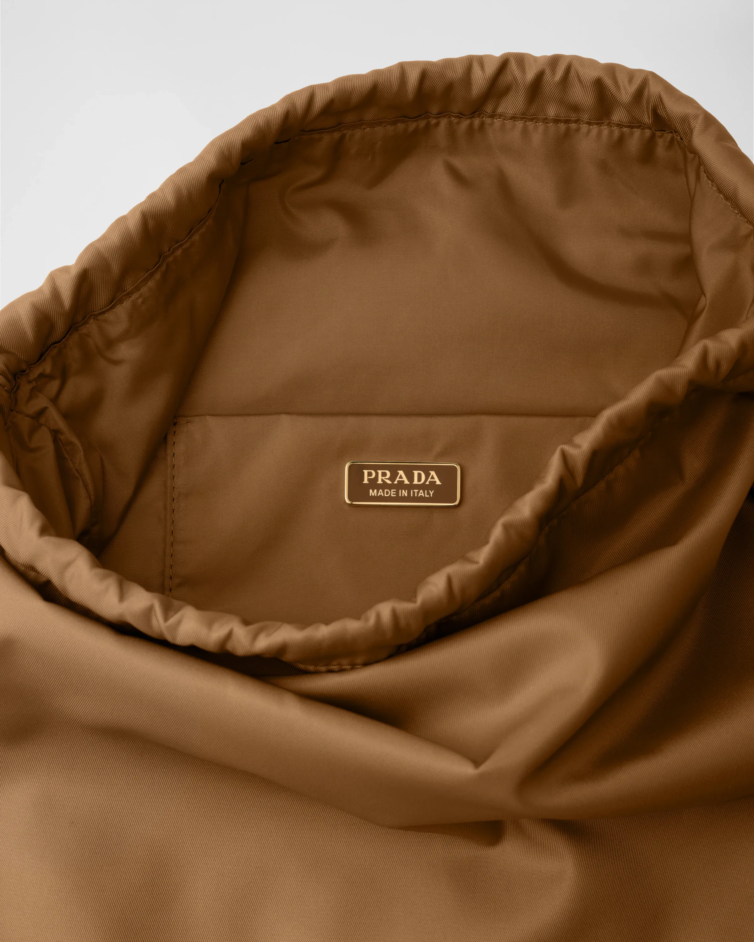 프라다 Prada Wish Re-Nylon 파우치 1NK01M_2HG6_F0134